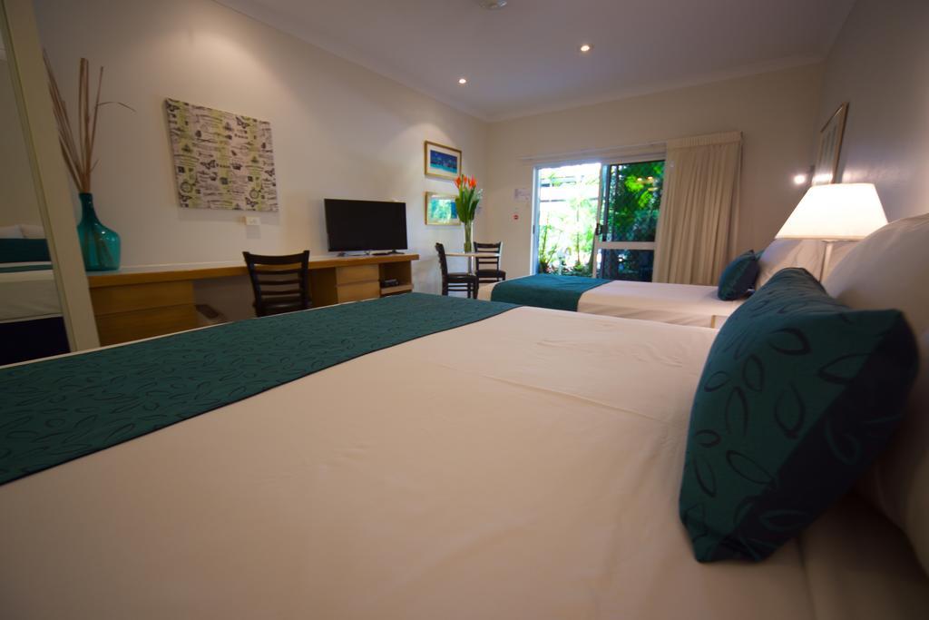 Lazy Lizard Motor Inn Port Douglas Kültér fotó